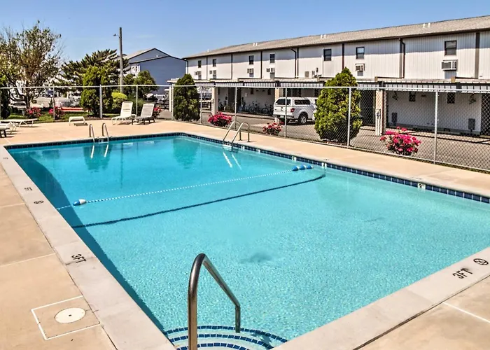 Pool Access, Near Beach! Waterfront Ocean Gem * Ocean City